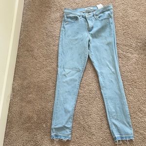 Levi’s 311 shaping skinny jeans